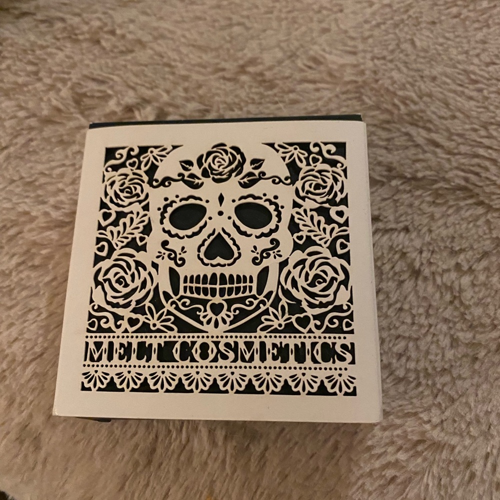 Bnib melt cosmetics highlighter